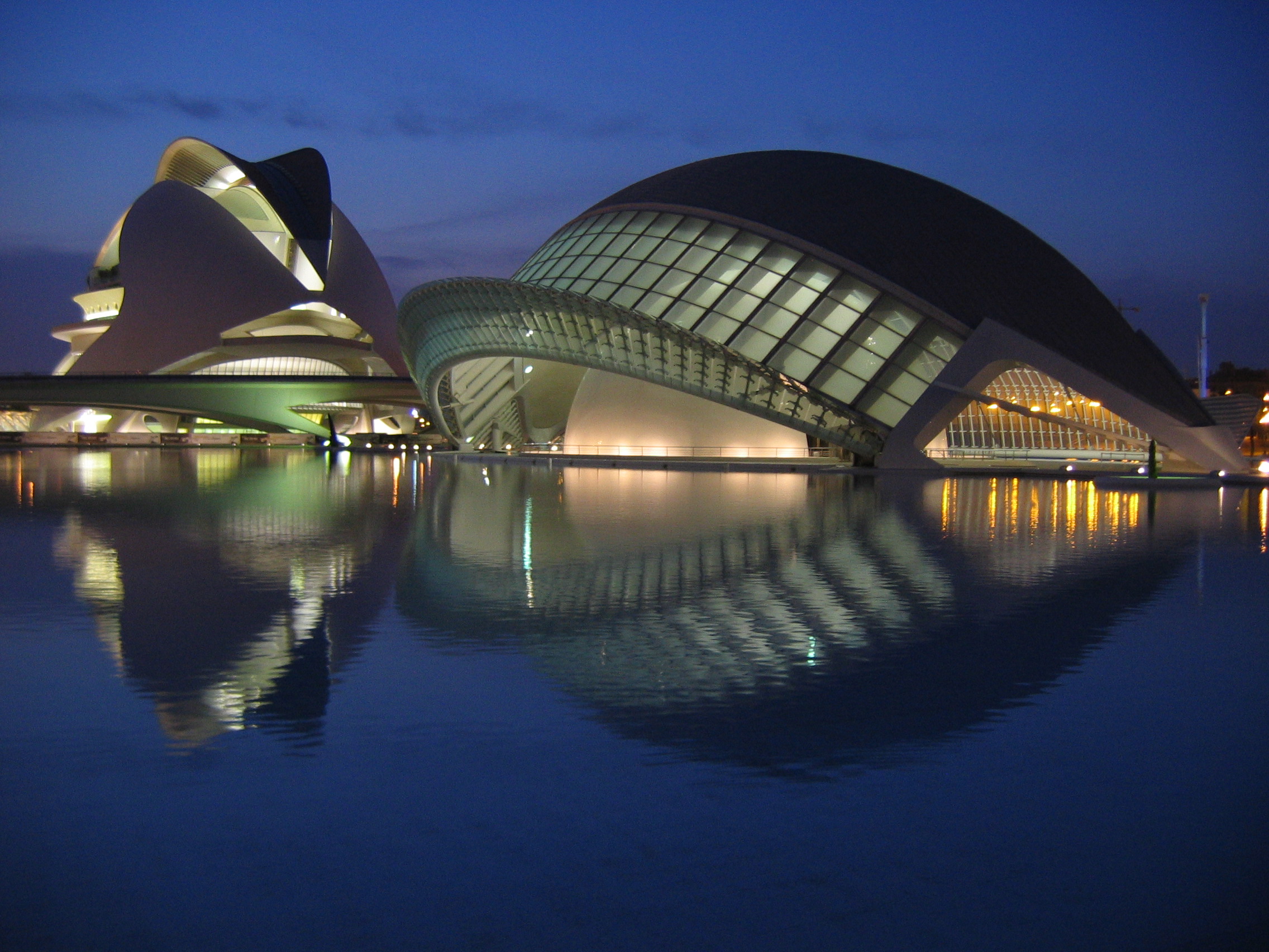 Ciudad_de_las_ciencias_noche